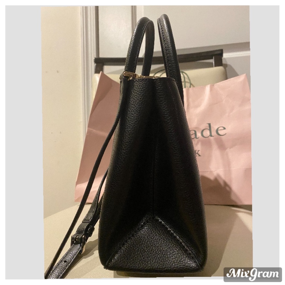 🦋NWT Sold Out Eva Top Zip Small Satchel Crossbody - Picture 12 of 16